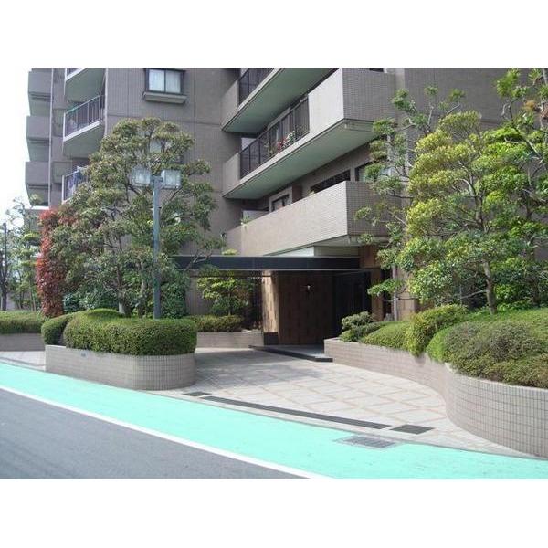 モアクレスト市川 エントランス