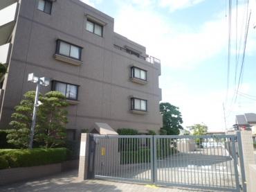 モアクレスト市川 外観