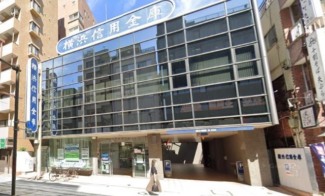 銀行