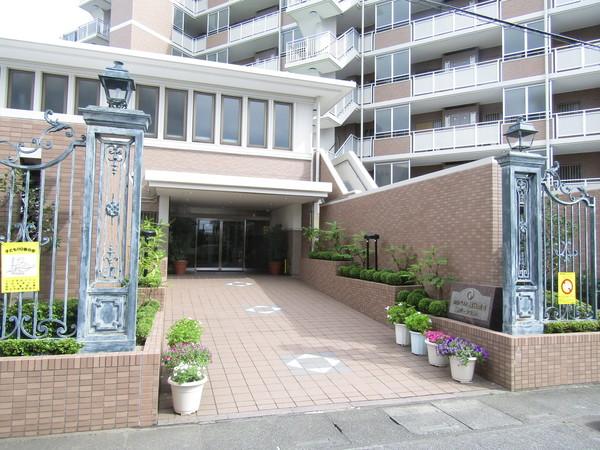 朝日パリオ越谷南Ⅲ エントランス