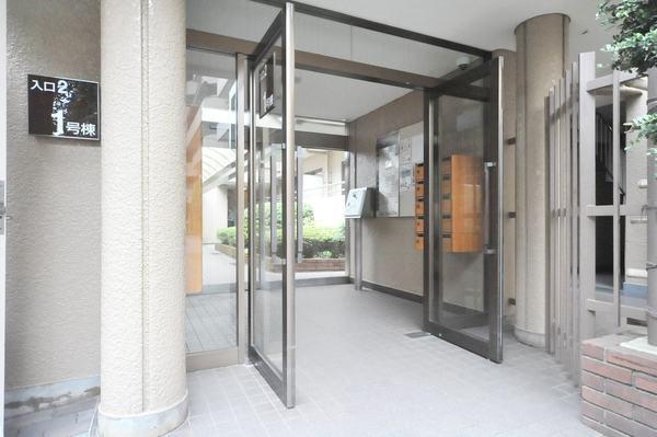 多摩川ハイム１号棟 エントランス