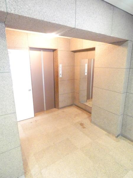 日商岩井本郷マンション ロビー