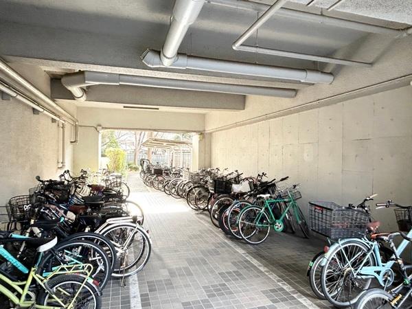 東中野ハイム 駐車場