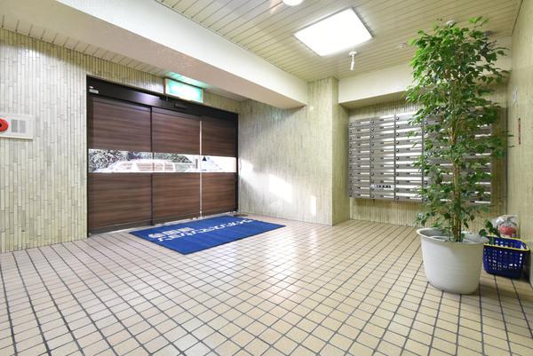 ライオンズマンション護国寺 ロビー