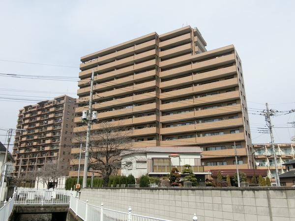 エクレール高崎 外観
