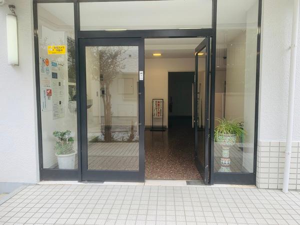 ニュー目黒台ハイツ エントランス