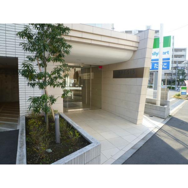 プレシス千歳船橋 エントランス