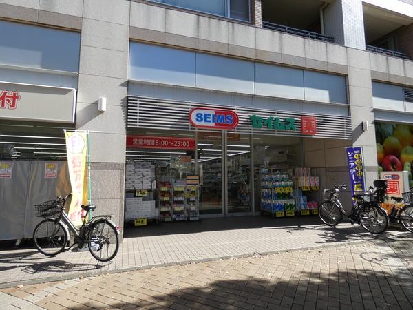 ドラックストア