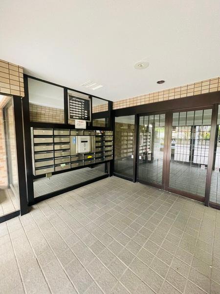 ライオンズマンション大倉山新羽町 エントランス