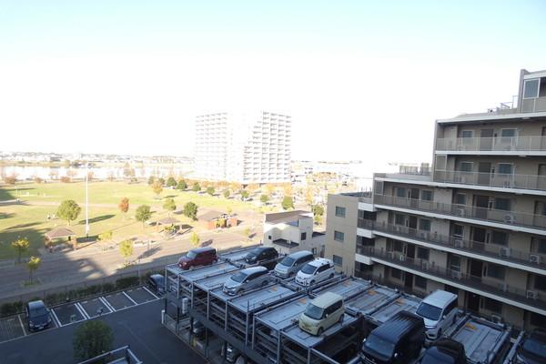 ブリリア越谷レイクタウン 駐車場