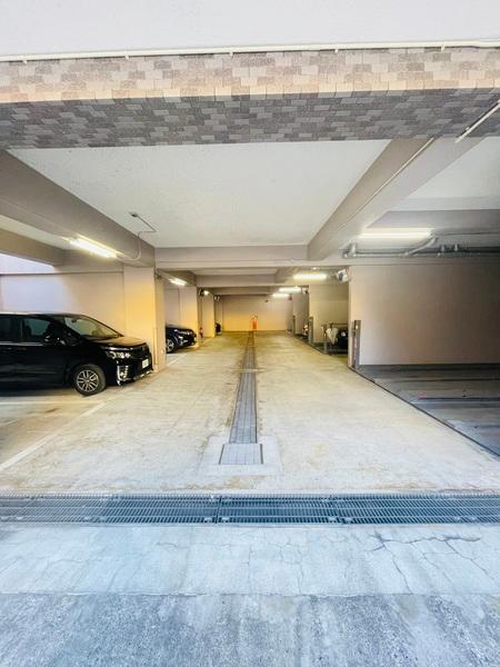 妙蓮寺東パークホームズ 駐車場