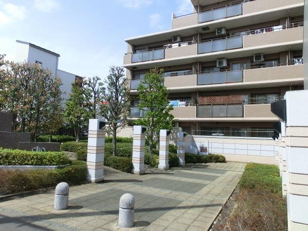 クリオ三鷹伍番館 エントランス