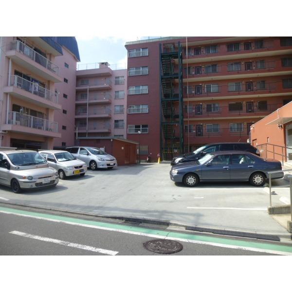 ときわ平グリーンパークマンション 駐車場
