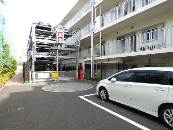 ウィルローズ一之江 駐車場