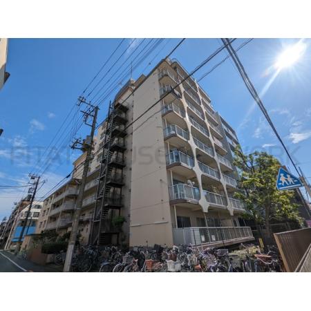 近隣施設も充実したマンションとなります。