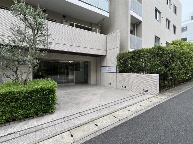 アールブラン新百合ヶ丘 エントランス