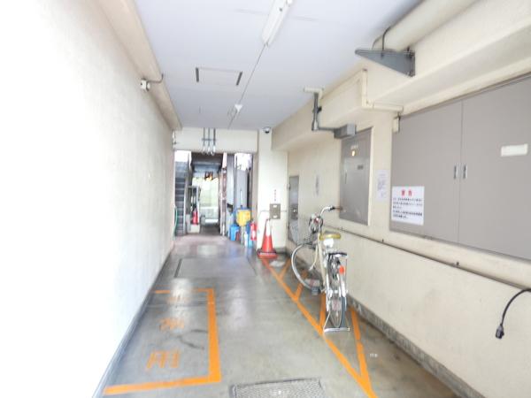 中野プリンスマンション 駐車場