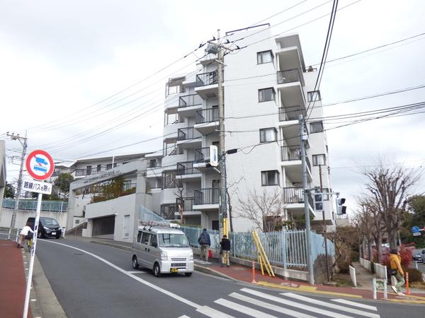 インペリアル国立ガーデンハウス東館 外観