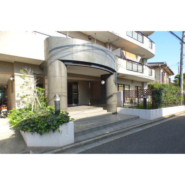 エクセラージュ西千葉・マロニエ通り エントランス