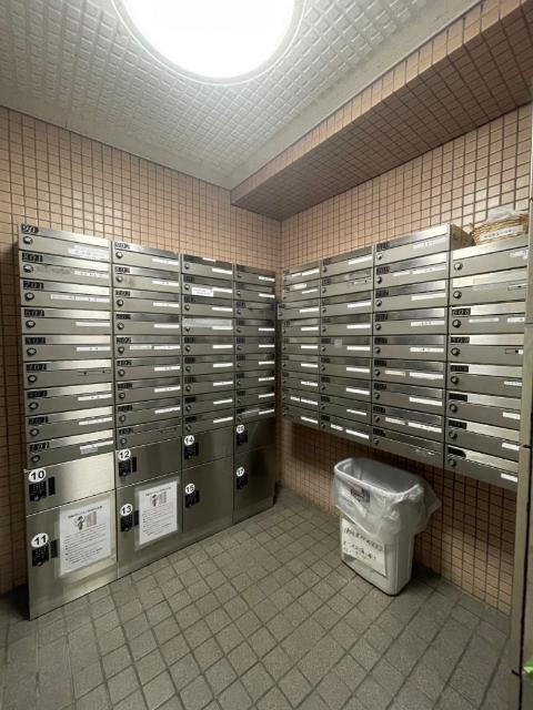 ライオンズマンションヨコハマ戸部 ロビー
