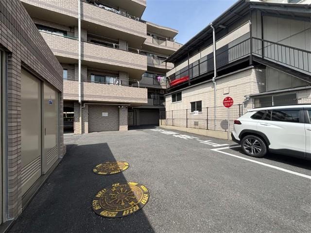 レクセルマンション柏 駐車場