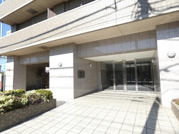 レガリアシティ草加サザンコート エントランス