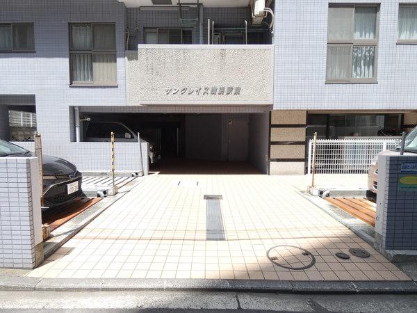 サングレイス横浜駅東 エントランス
