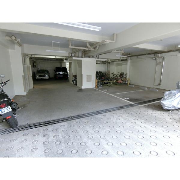 千代田ハイツ荻窪 駐車場