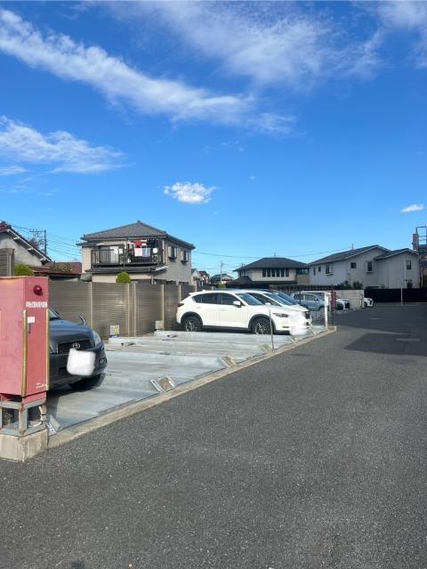 ヴェレーナ幕張 駐車場
