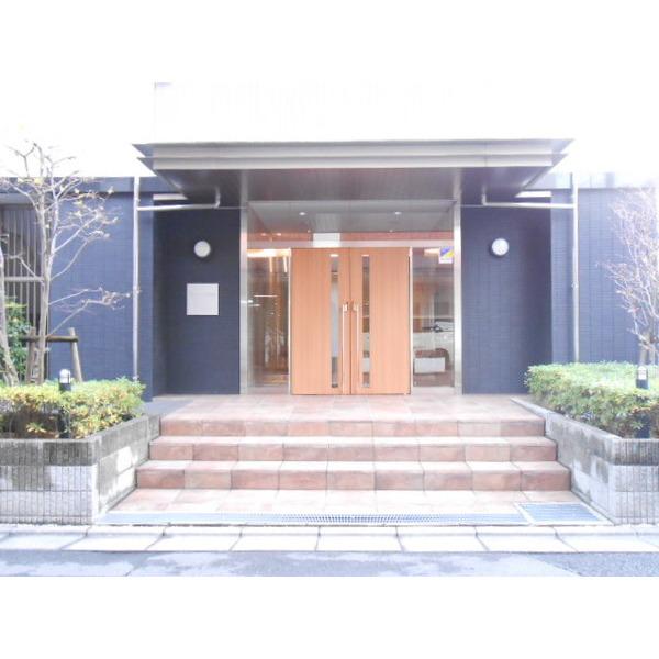Ｄ’クラディア春日部中央 エントランス