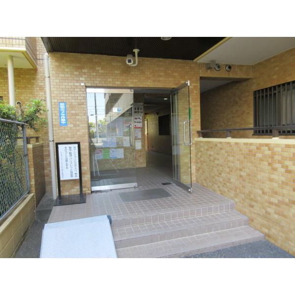 ライオンズマンション市川第７ エントランス