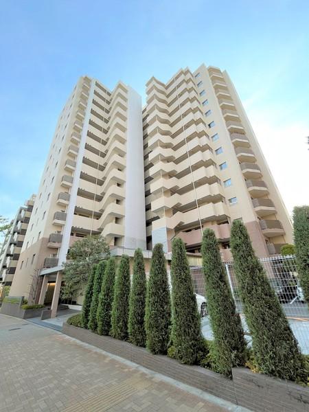 【2010年1月築】山手通りに面す全86世帯の