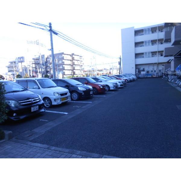 クラーク春日部参番館中央町公園 駐車場