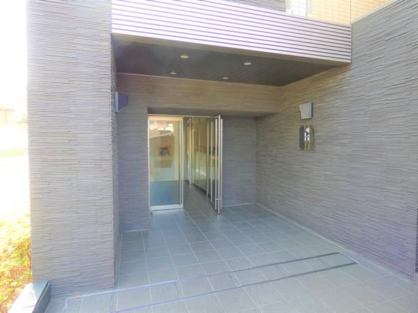 ライフピア八潮 エントランス