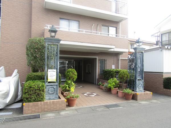 朝日パリオ越谷南Ⅱ　センターブロック エントランス