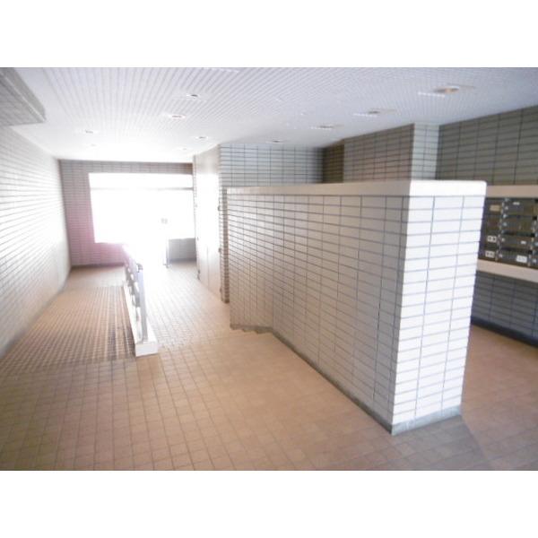 プラザ学園前９号棟 エントランス