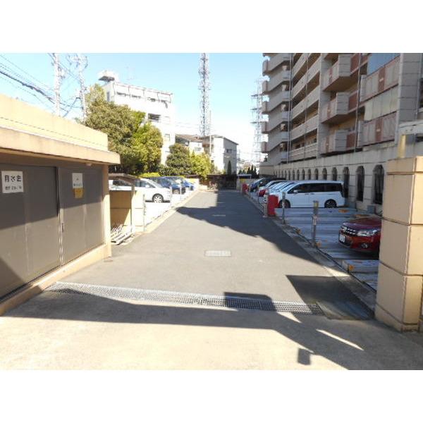 サンクタス新松戸ヴィレーヴ 駐車場