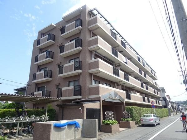 リベレンス武蔵新城 外観