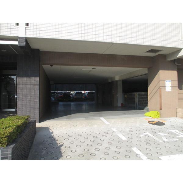 ダイアパレス東川口Ⅳ 駐車場