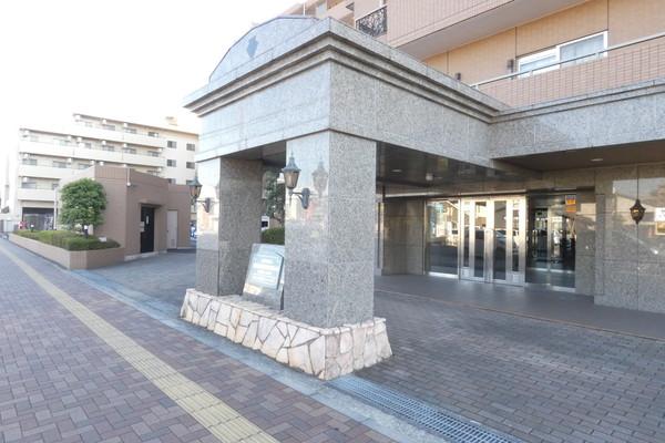 ライフピア新越谷Ⅲソレイユコート エントランス