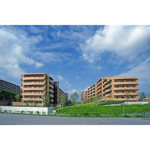 アルファグランデ成田六番街 外観