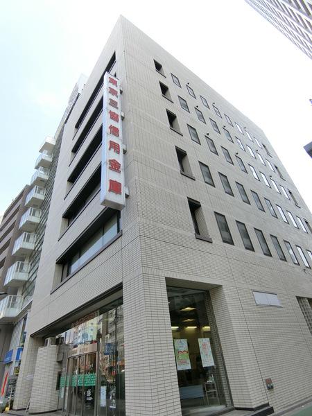 銀行