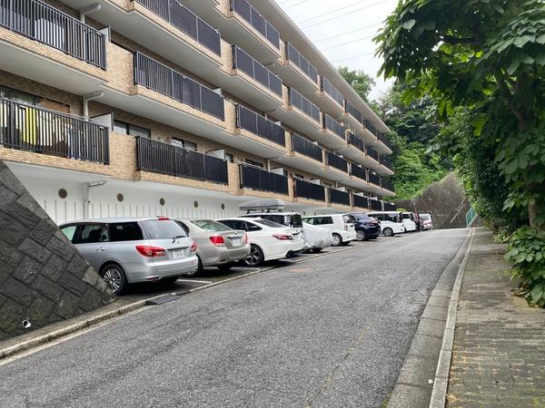 綱島富士見台パークホームズＢ棟 駐車場