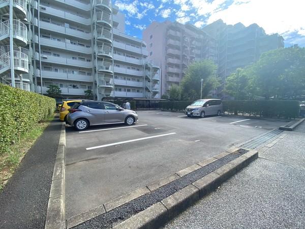 ツインシティ壱番館エトランズ東砂 駐車場