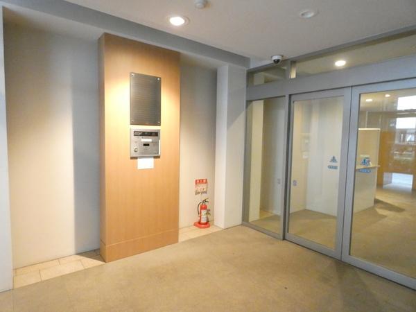 Ｄ’クラディアイヴァン初台 エントランス