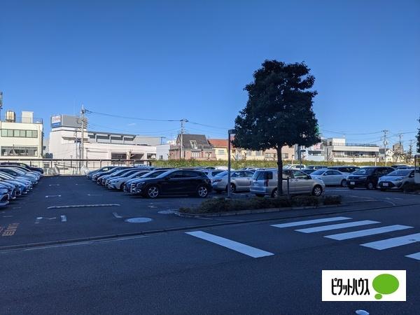 ビュープラザセンター北３−８号棟 駐車場