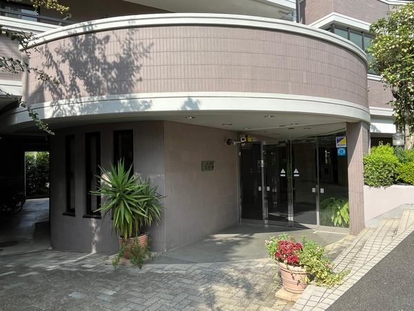 カーサ国分寺 エントランス