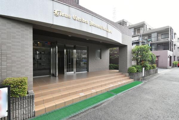 ライオンズガーデン武蔵中原 エントランス
