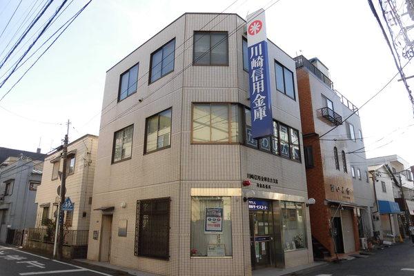 銀行