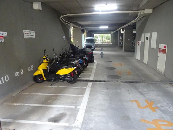 ダイアパレス武蔵小杉 駐車場